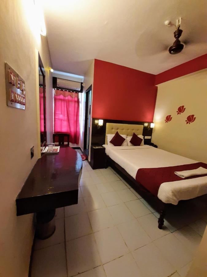 Ravi Krishna Inn Puducherry Exterior foto